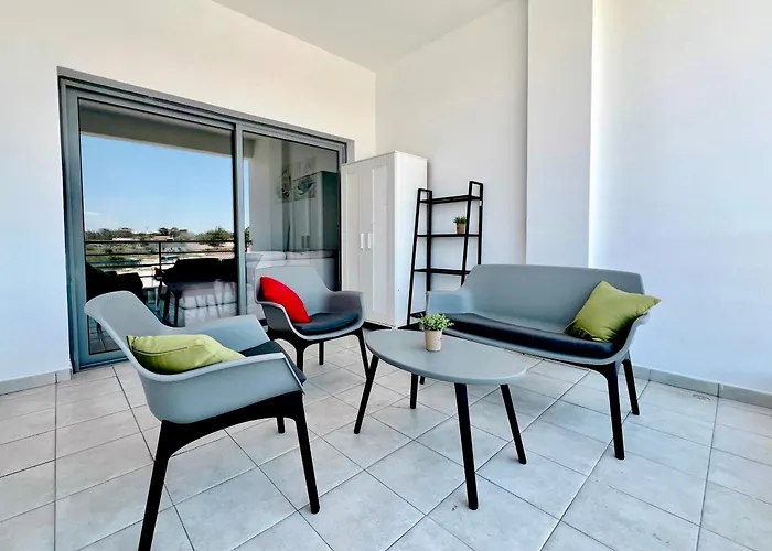 Mackenzie Lara 201 Apartment *